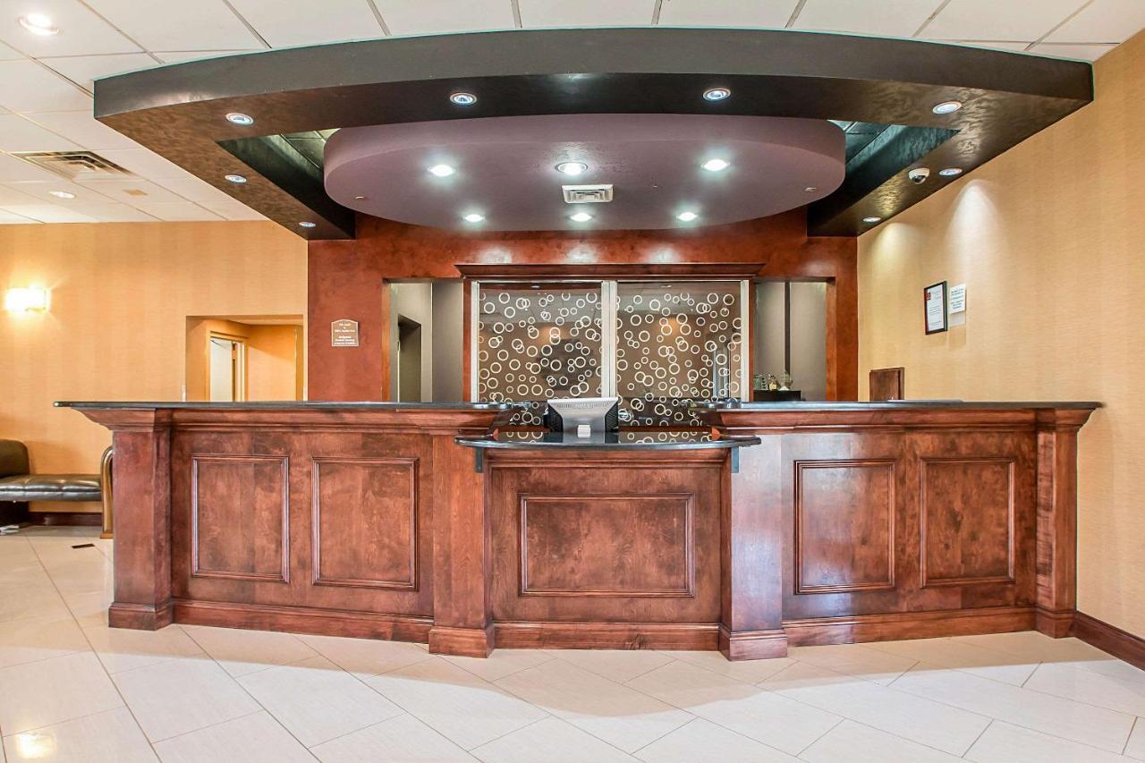 Clarion Inn Elmhurst - Oak Brook Near I-88, I-290, I-294 Εξωτερικό φωτογραφία