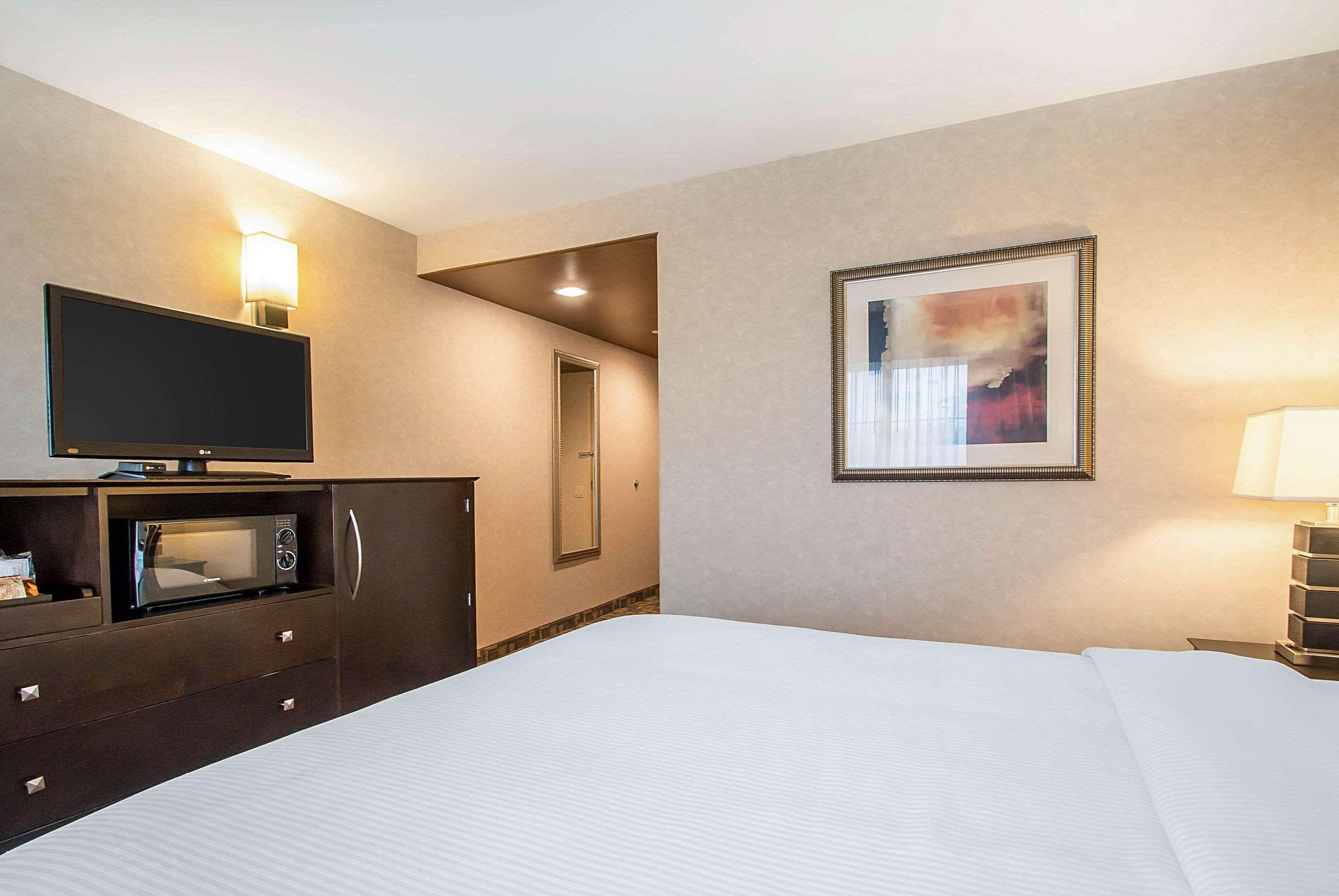 Clarion Inn Elmhurst - Oak Brook Near I-88, I-290, I-294 Εξωτερικό φωτογραφία