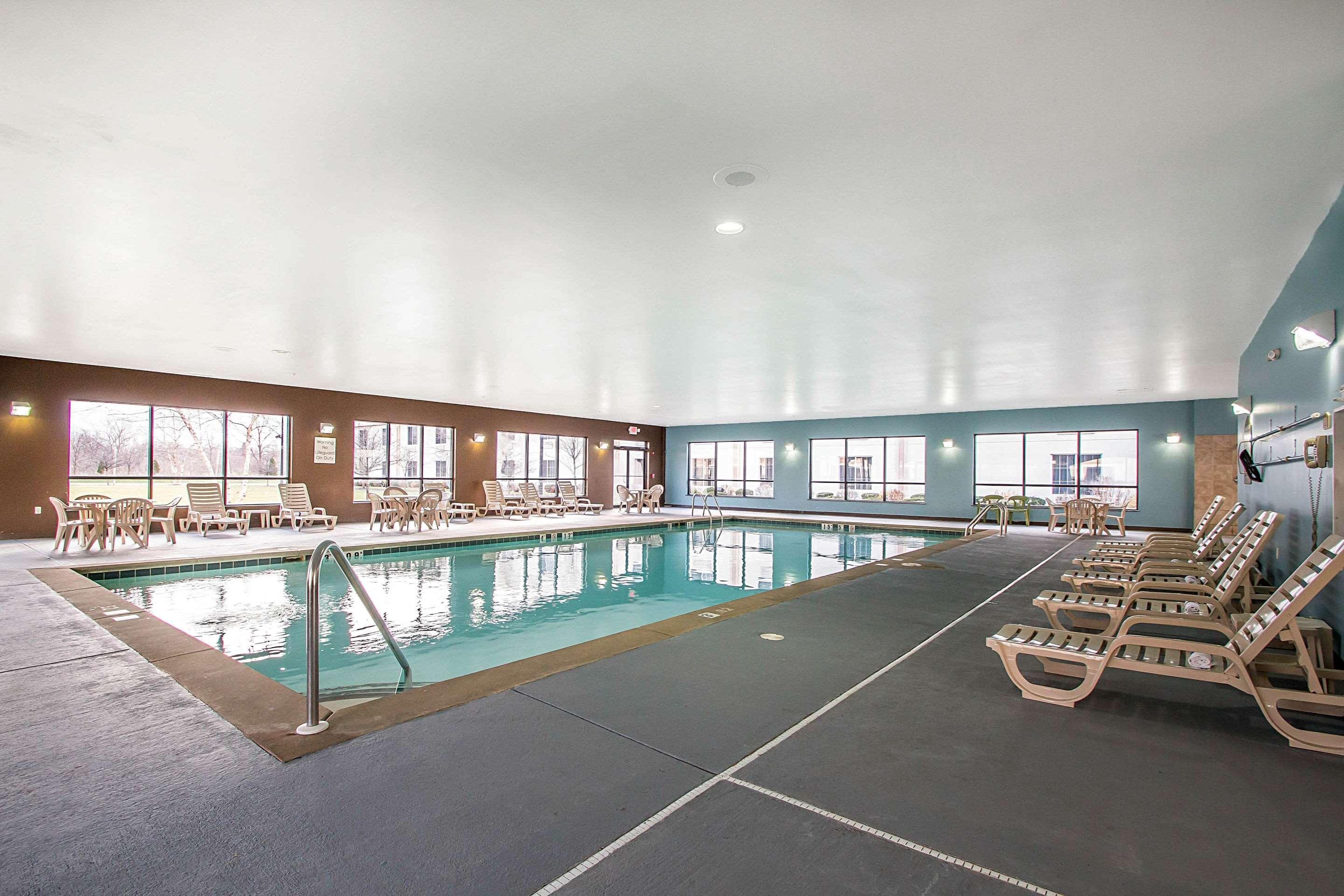 Clarion Inn Elmhurst - Oak Brook Near I-88, I-290, I-294 Εξωτερικό φωτογραφία