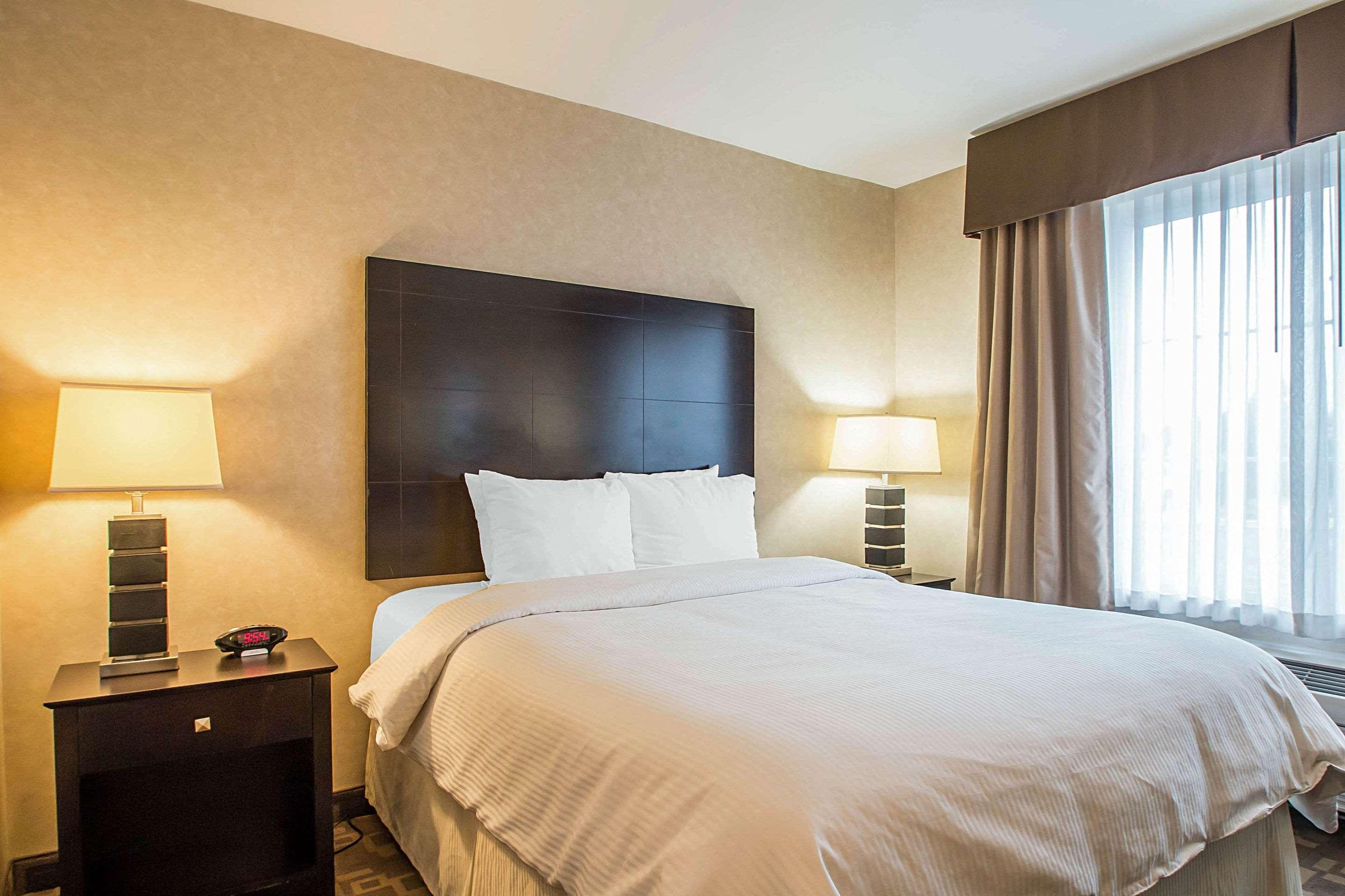 Clarion Inn Elmhurst - Oak Brook Near I-88, I-290, I-294 Εξωτερικό φωτογραφία