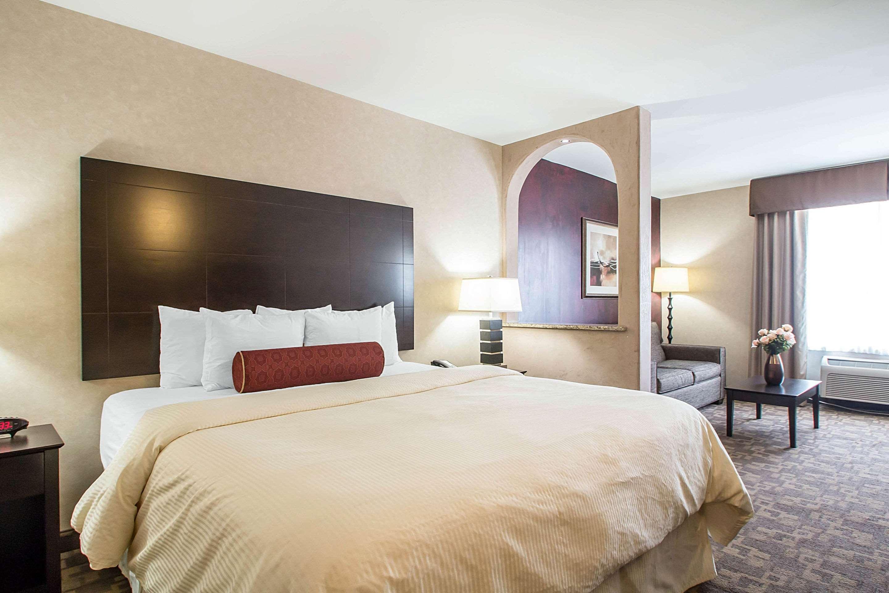 Clarion Inn Elmhurst - Oak Brook Near I-88, I-290, I-294 Εξωτερικό φωτογραφία