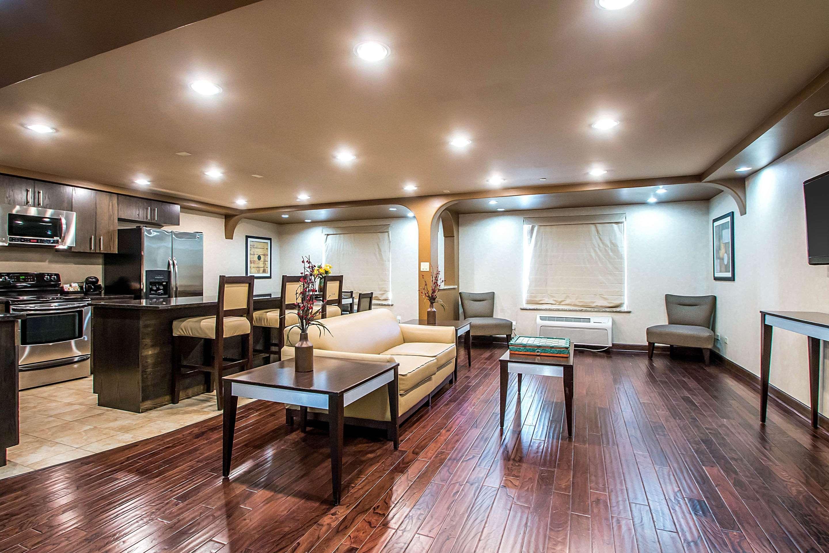 Clarion Inn Elmhurst - Oak Brook Near I-88, I-290, I-294 Εξωτερικό φωτογραφία