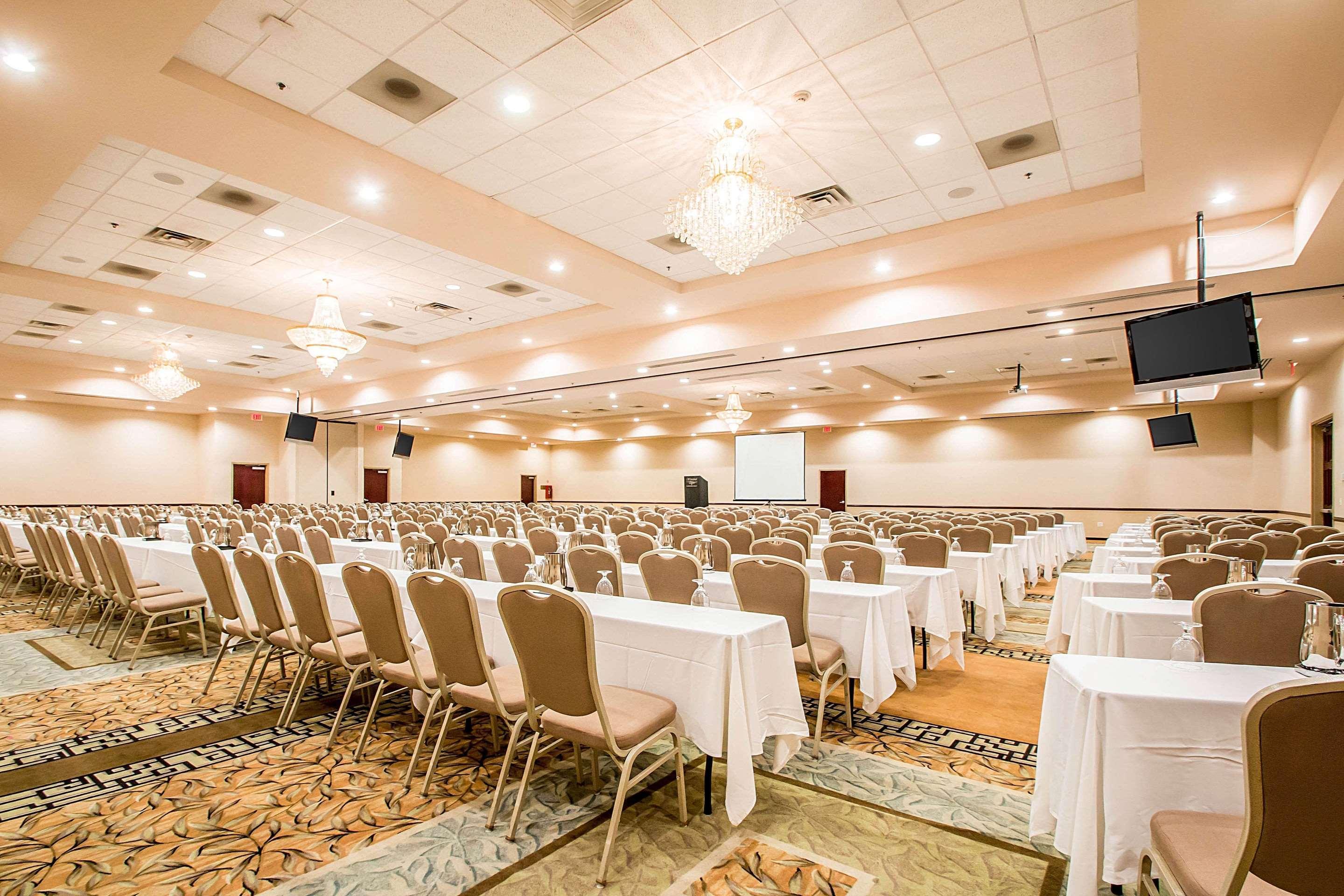 Clarion Inn Elmhurst - Oak Brook Near I-88, I-290, I-294 Εξωτερικό φωτογραφία