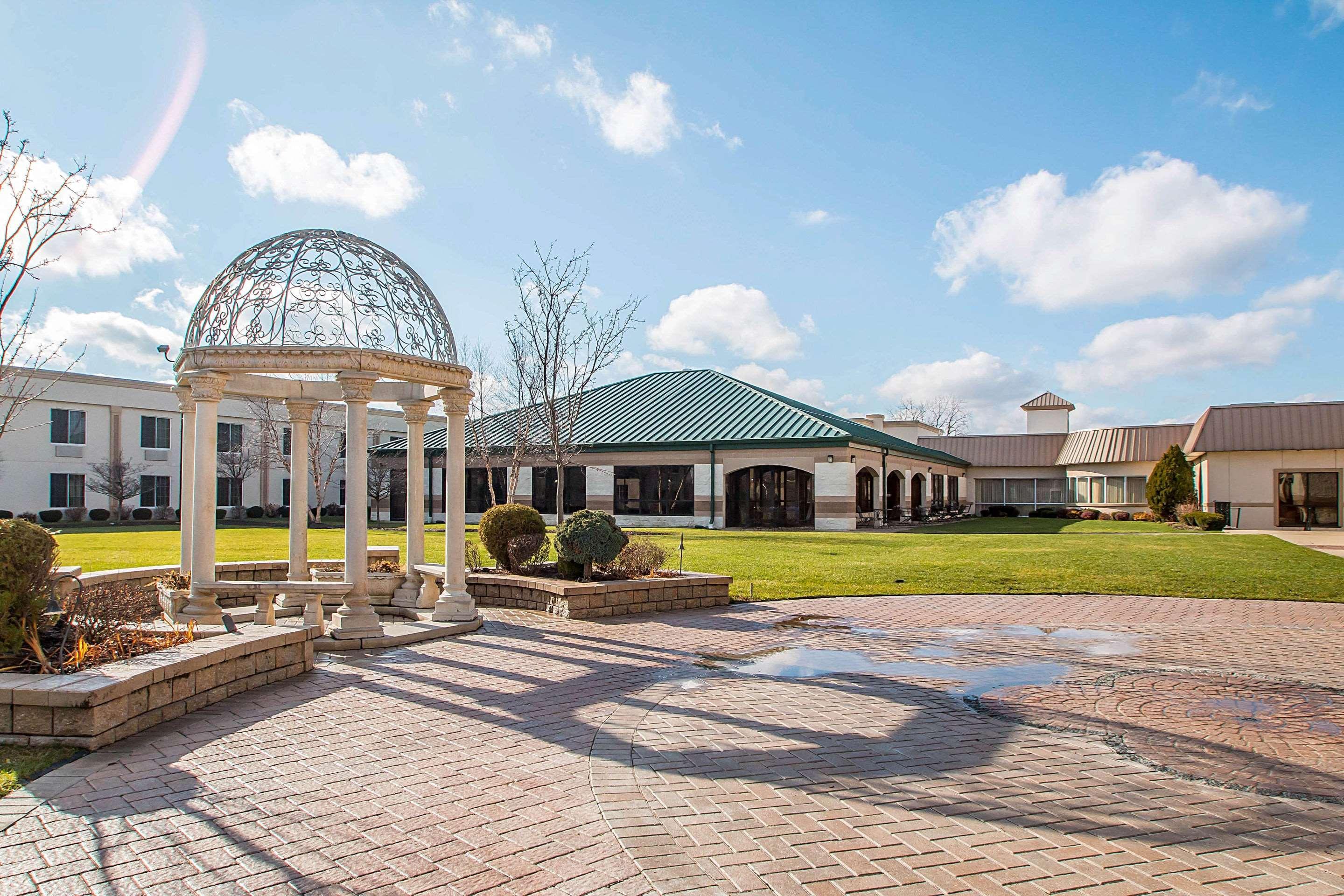 Clarion Inn Elmhurst - Oak Brook Near I-88, I-290, I-294 Εξωτερικό φωτογραφία